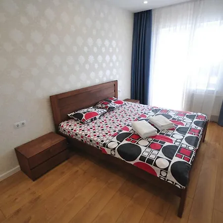Gate Apartment *